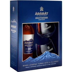 Brandy ARARAT 10 Years 40% 0,7l 2x Sklo Box č.2