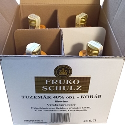 Rum Tuzemák 40% 0,7l lodička-korábek x4